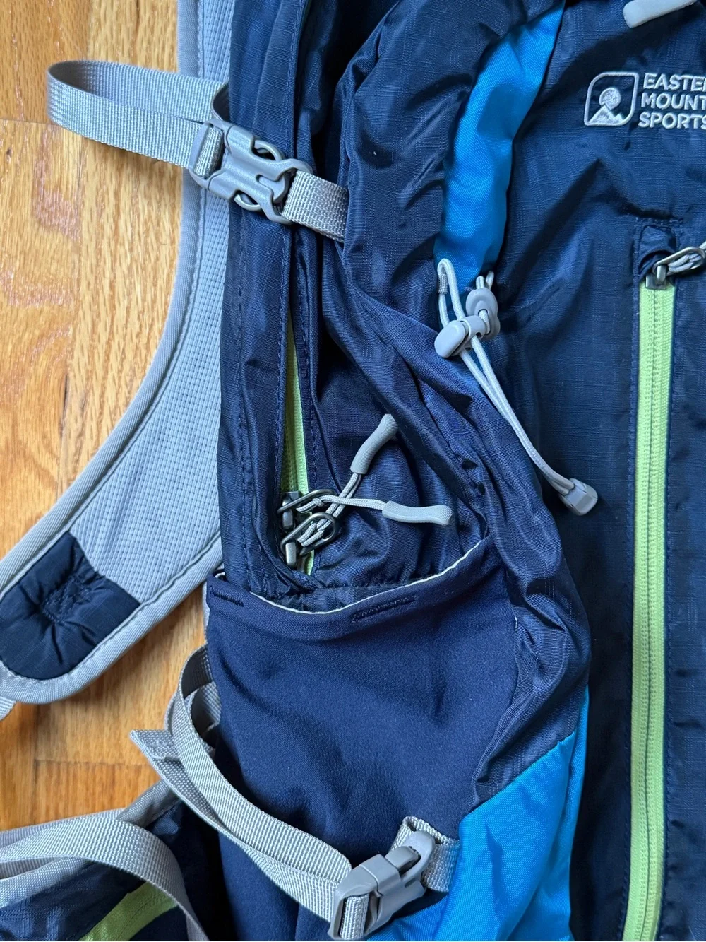 Eastern Mountain Sports Sector 22 Men’s Backpack